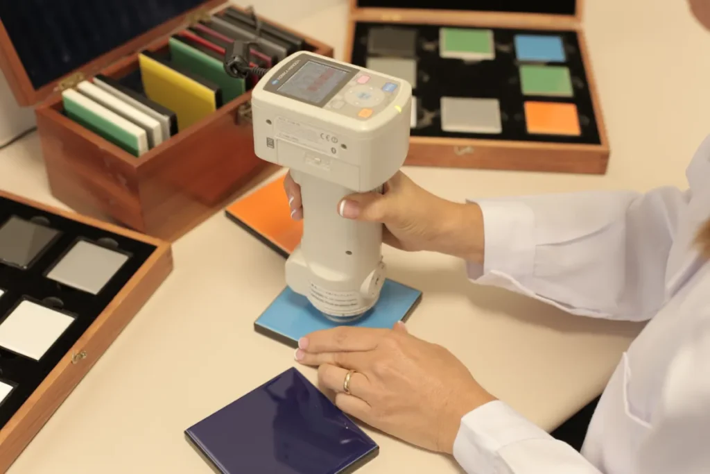 calibración acreditada de un colorímetro
