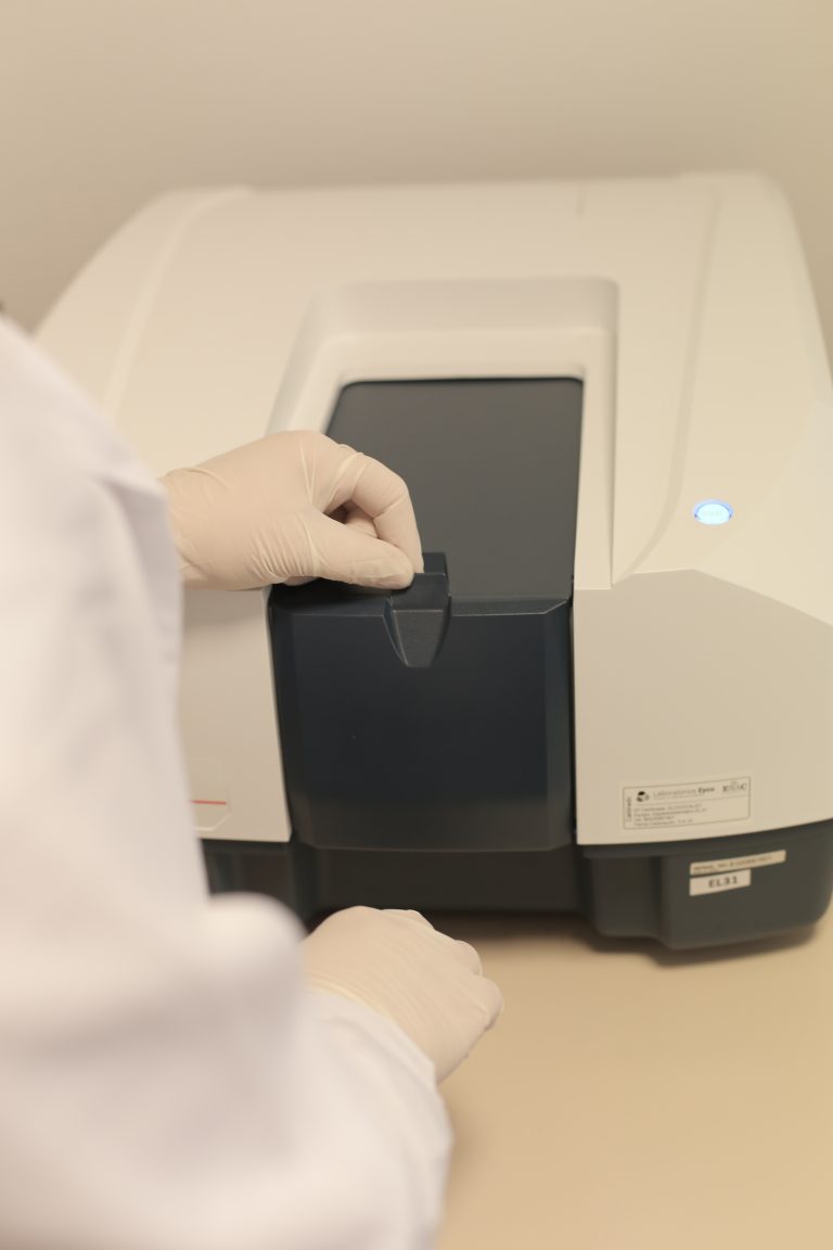Espectrofotómetro UV-Visible