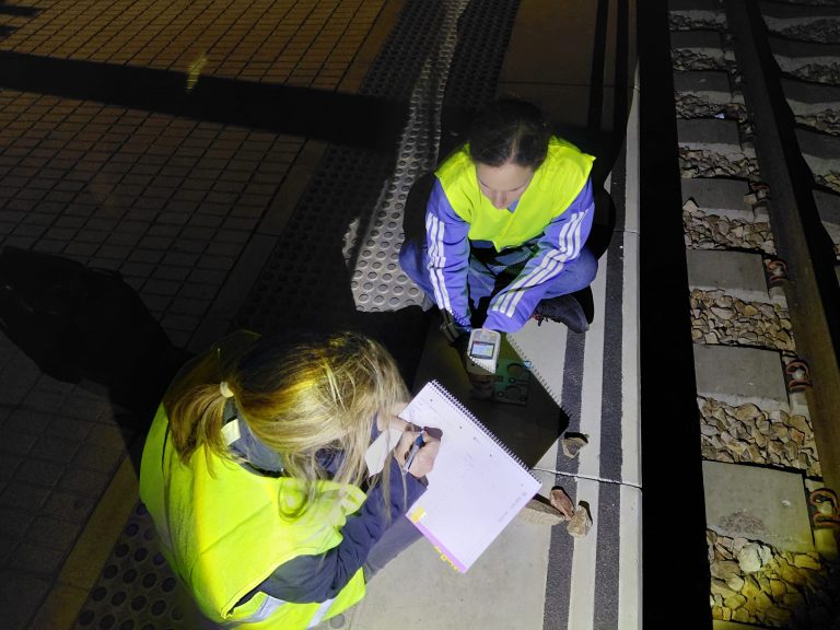 ensayos ópticos materiales ferroviarios